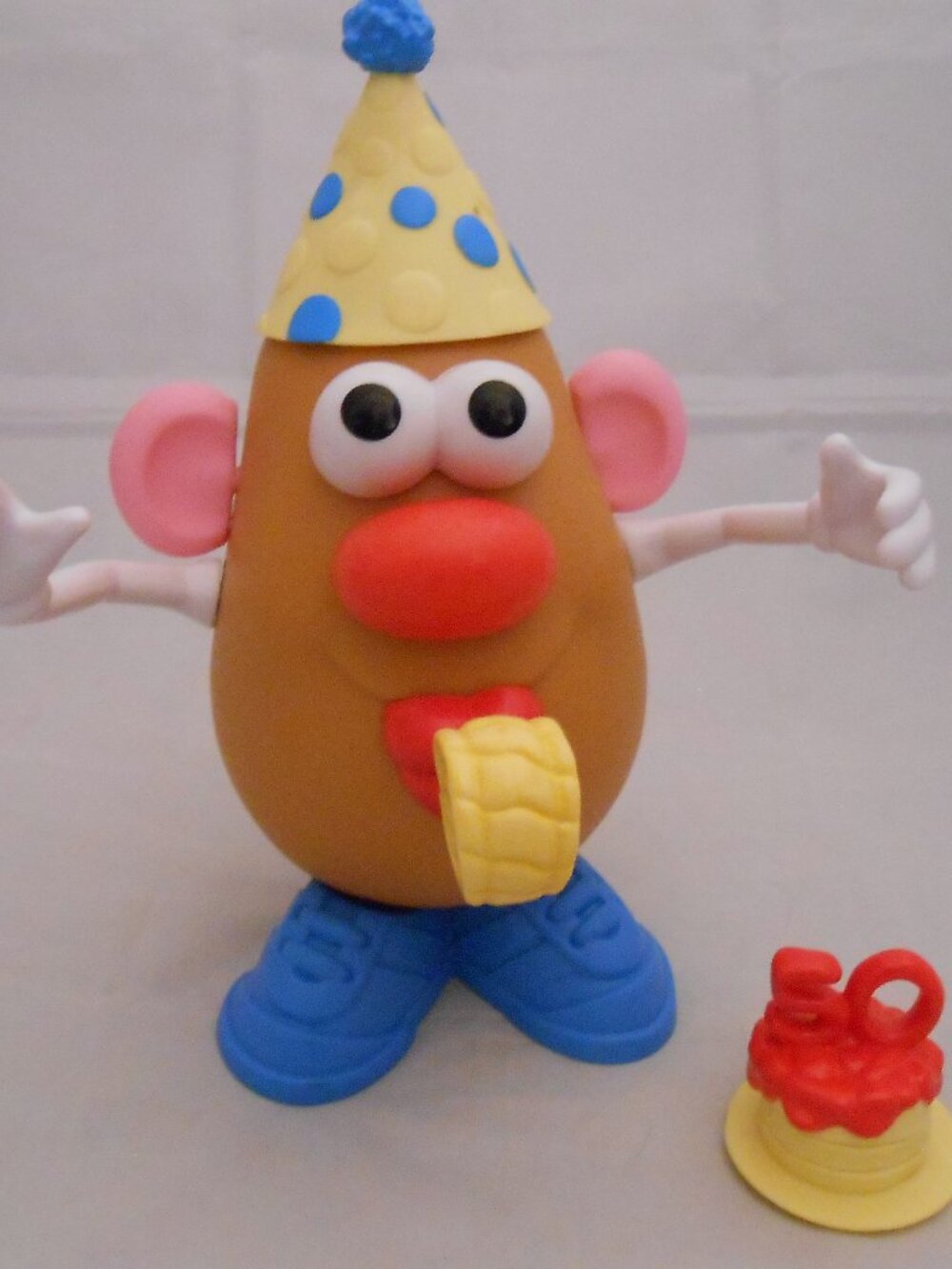 Vintage (2001) Hasbro Mr. Potato Head Happy Birthday, 50th Anniversary Set